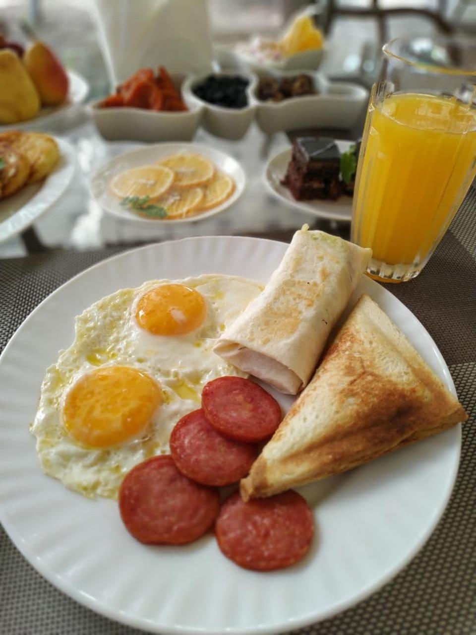 Home Boutique Hotel Tashkent Esterno foto